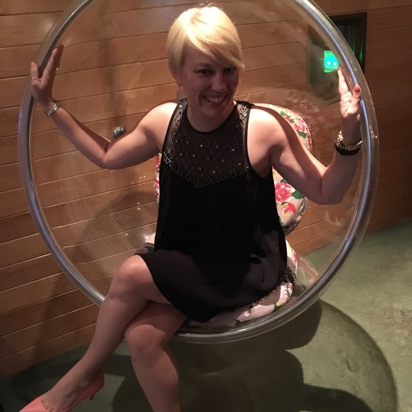 Meet your Posher, Lindsay - Picture 3 of 4